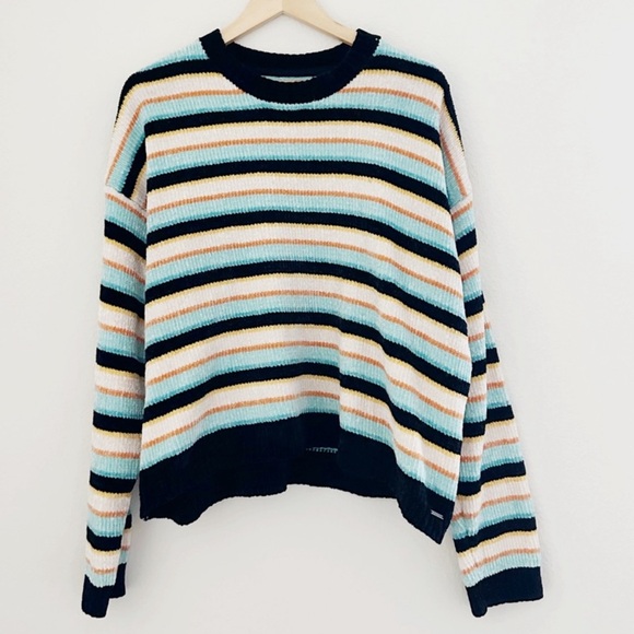 Volcom Bubble Tease Sweater - Picture 3 of 8